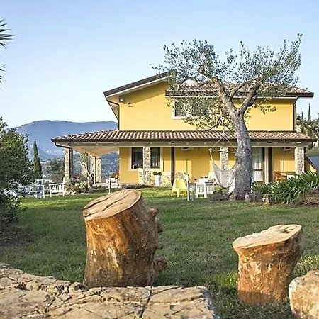 Casa73 Bed & Breakfast 4*