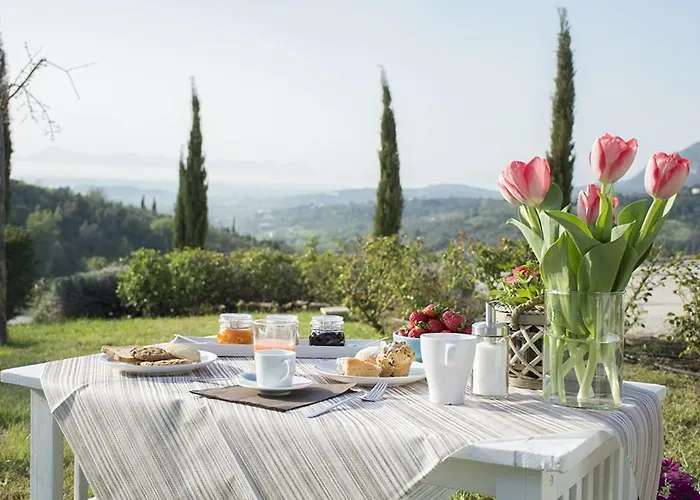 Alojamento de Acomodação e Pequeno-almoço Casa73 3*
